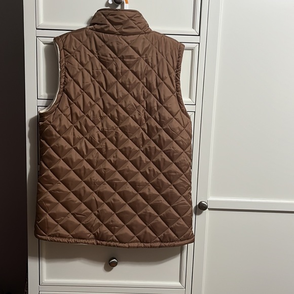 Reversible puffer vest - Picture 2 of 6